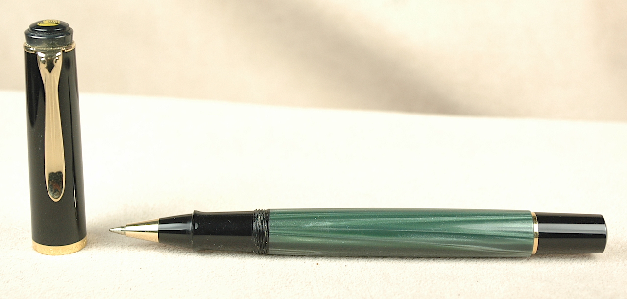 Pre-Owned Pens: 5504: Pelikan: Souverän R200